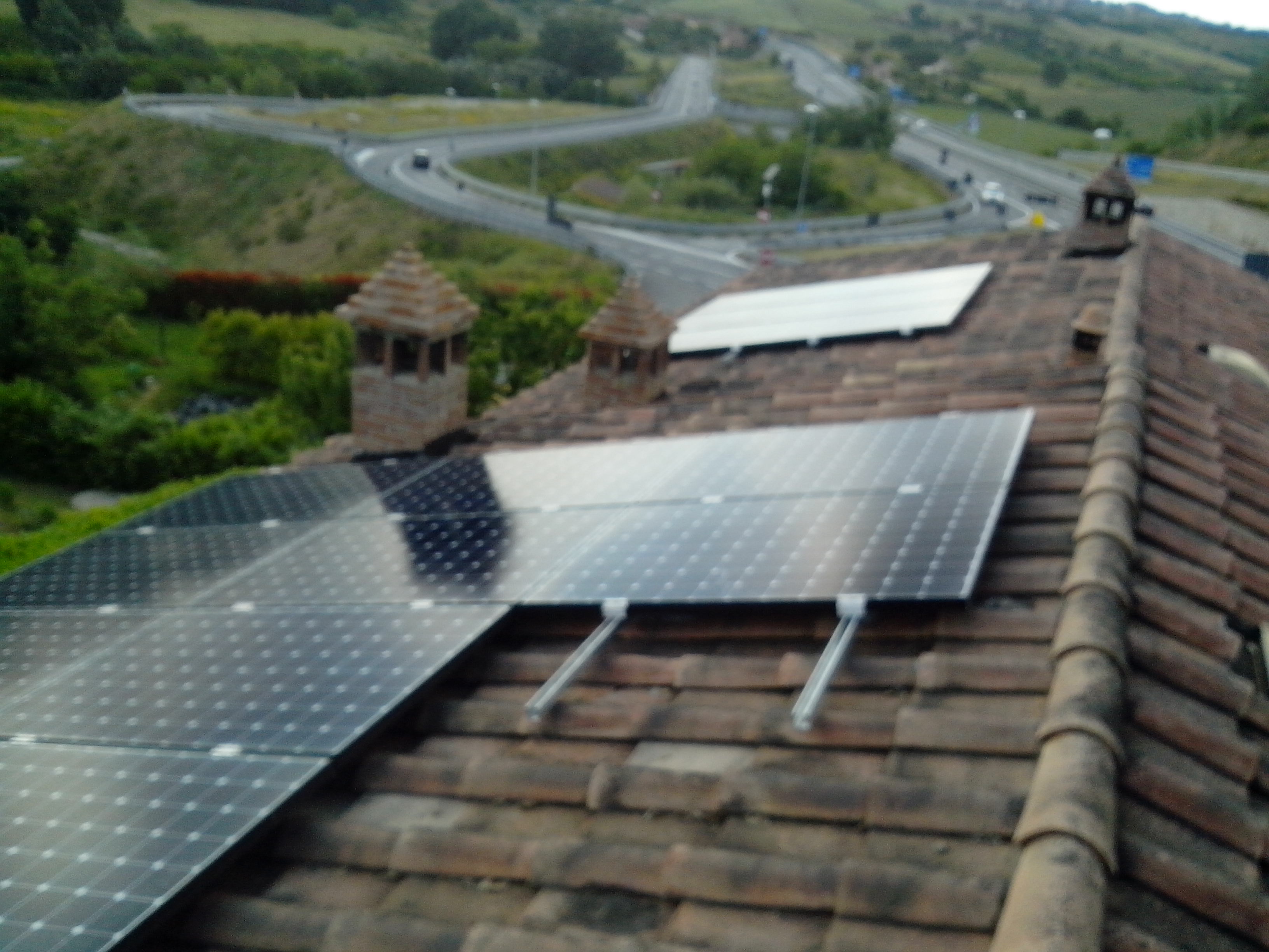 Impianto Impianti Solari Fotovoltaici 2016. Cogli le opportunità e la convenienza SunPower della Lightland a Taverne d'Arbia, Milano, 