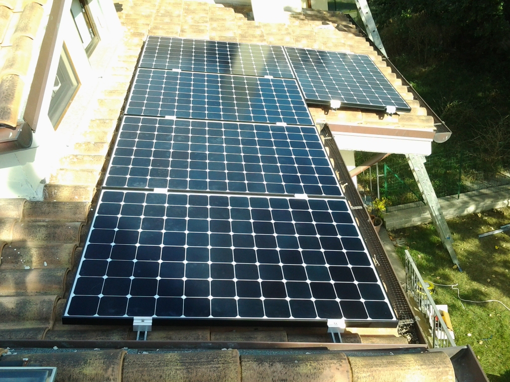 Impianto Impianti Solari Fotovoltaici 2016. Cogli le opportunità e la convenienza Lightland SunPower X21 Vitorchiano Viterbo Lazio